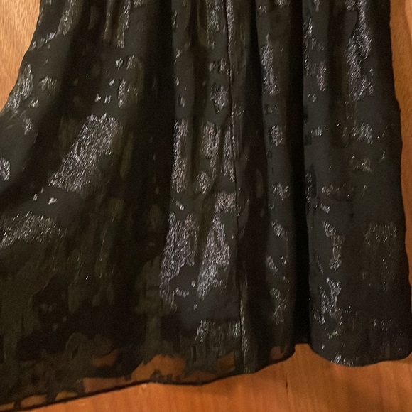 🎉3 for $30🎉 I 🖤 Ronson dress w/beautiful abstract design on sheer skirt (Mlb) - Picture 3 of 13